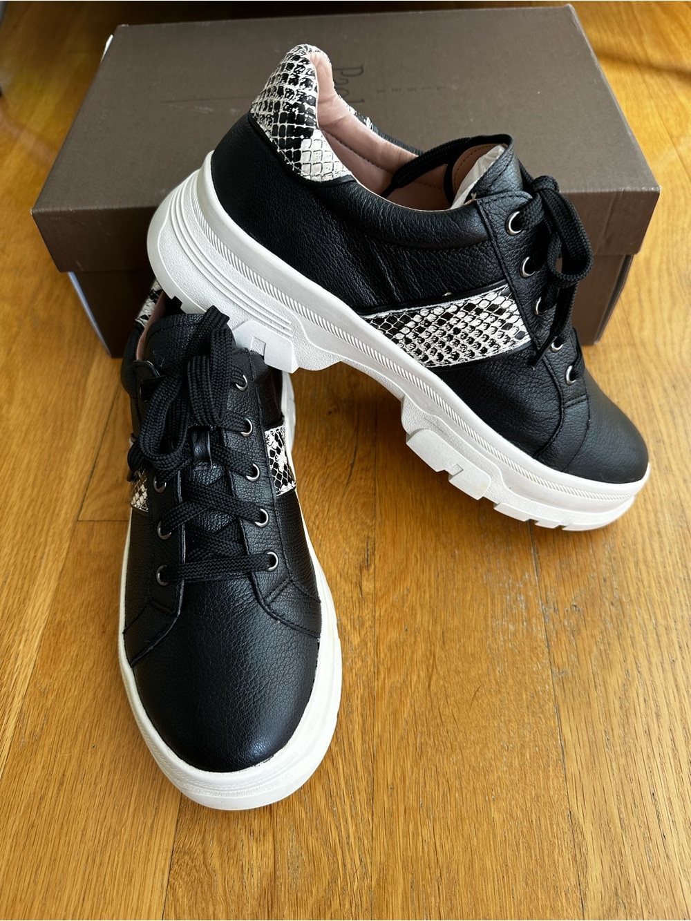 Paolo Black Leather Sneakers with White Snake-Print Accent